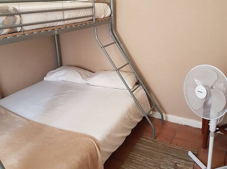 Номер Стандарт с Койками, Oasis Shanti Backpackers