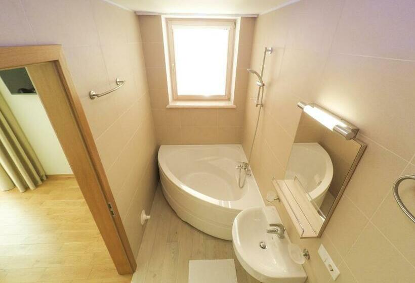 آپارتمان راحتی 1 خوابه, Balthouse