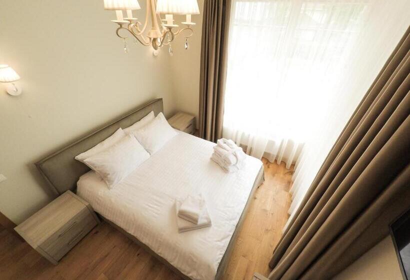 آپارتمان 1 خوابه, Balthouse