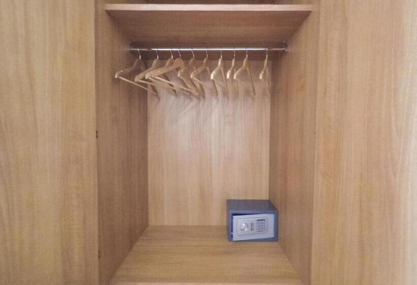 آپارتمان 1 خوابه همکف, Balthouse