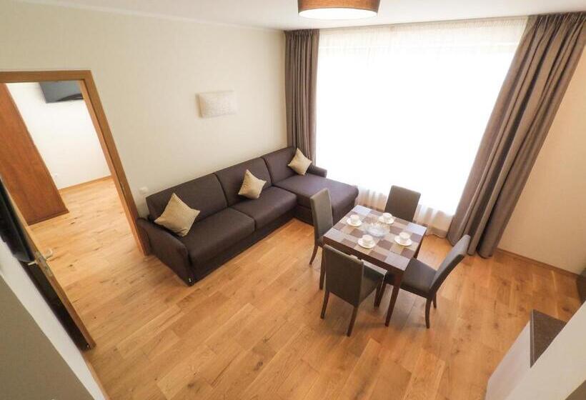 آپارتمان 1 خوابه همکف, Balthouse