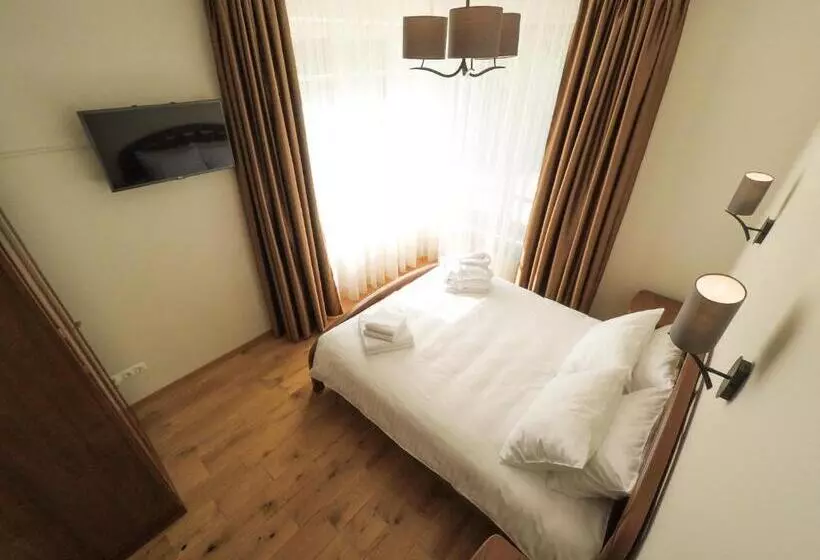 1 Yatak Odalı Zemin Kat Daire, Balthouse
