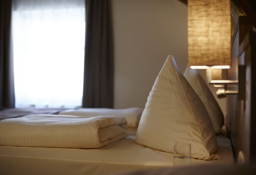 Люкс Повышенной Комфортности, Boutique Hotel Zur Post