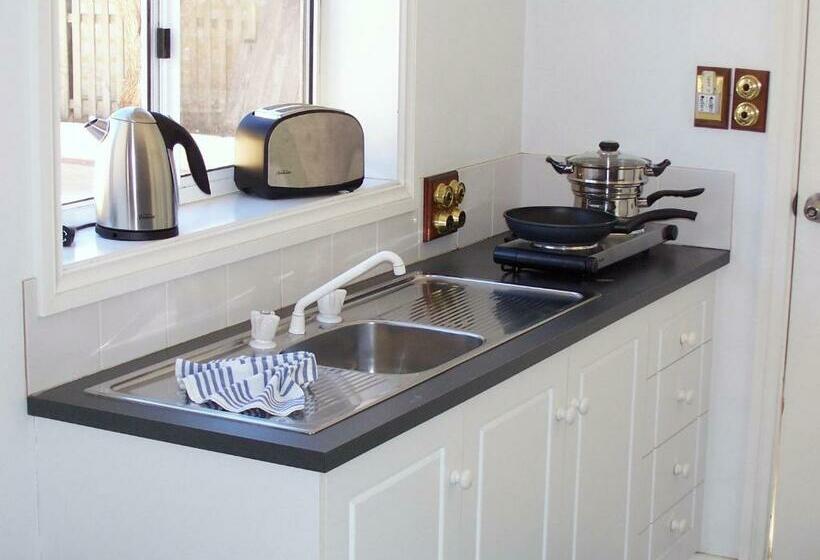 اتاق استاندارد, Clearwater Motel Apartments