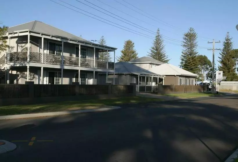 ファミリールーム, Clearwater Motel Apartments
