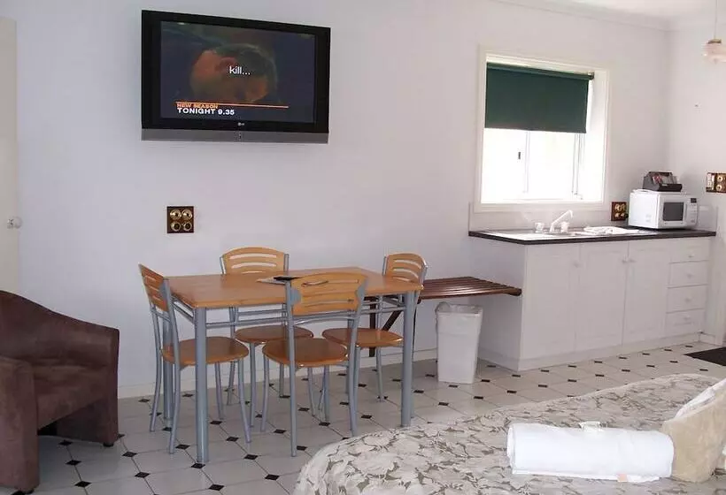 スタンダードルーム, Clearwater Motel Apartments