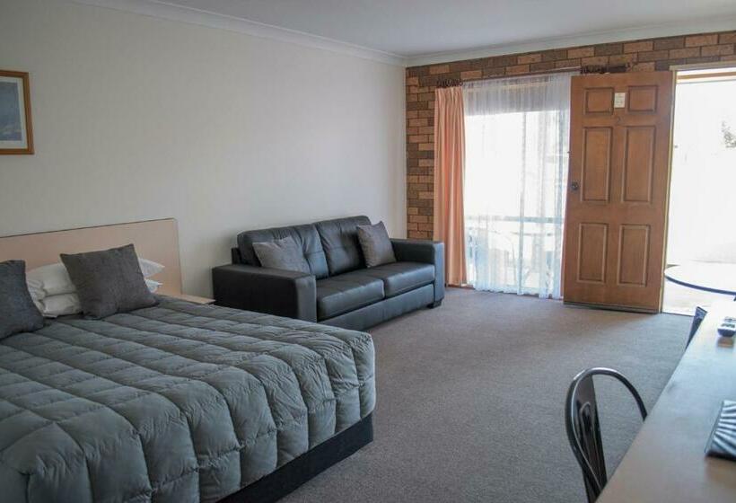 חדר סטנדרט, Highway Inn Motel