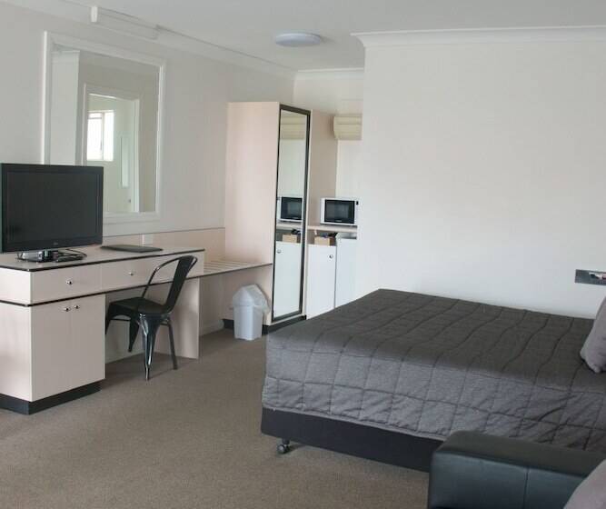 חדר סטנדרט, Highway Inn Motel