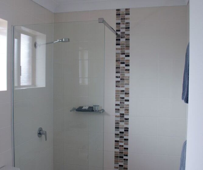 חדר סטנדרט, Highway Inn Motel