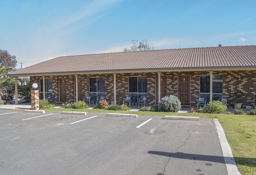 חדר סטנדרט, Highway Inn Motel