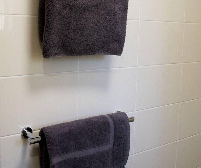 חדר סטנדרט, Highway Inn Motel