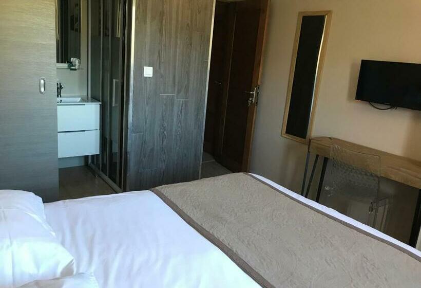 标准间, Auberge Le Montana