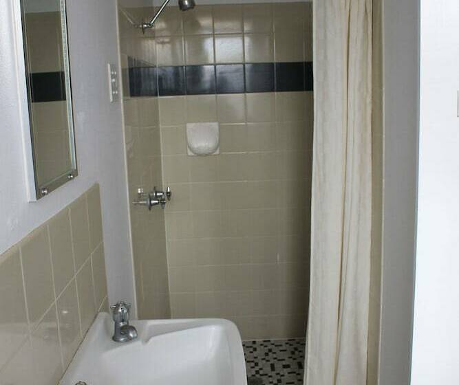 스탠다드 싱글 룸, The Commercial Hotel Nambour