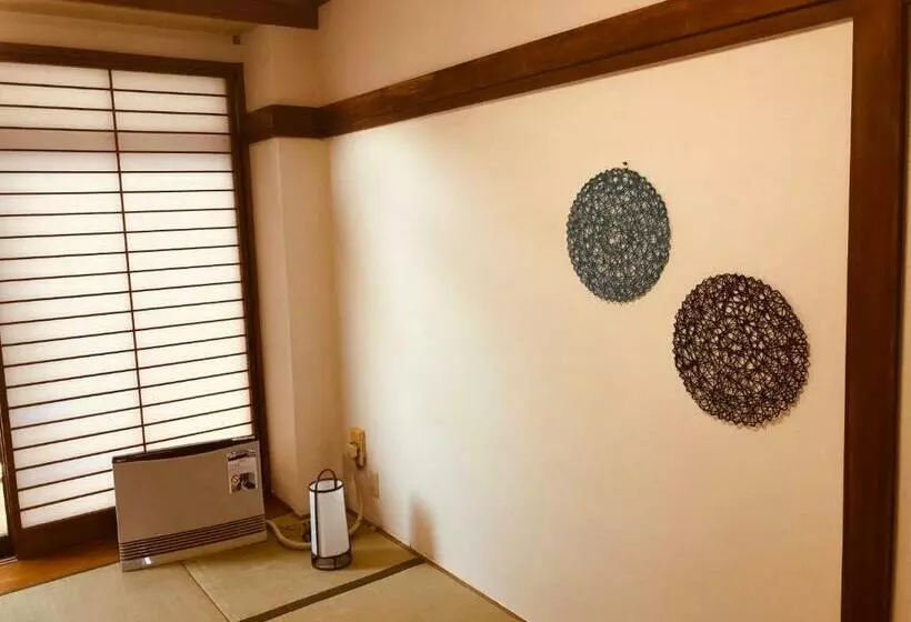 バス共有のスタンダードルーム, K S House Mtfuji  ケイズハウスmt富士  Travelers Hostel  Lake Kawaguchiko