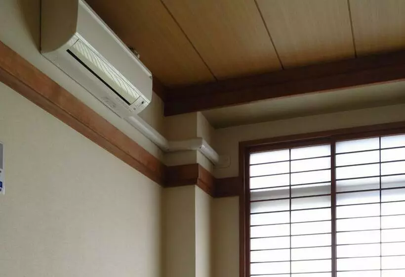 バス共有のスタンダードルーム, K S House Mtfuji  ケイズハウスmt富士  Travelers Hostel  Lake Kawaguchiko