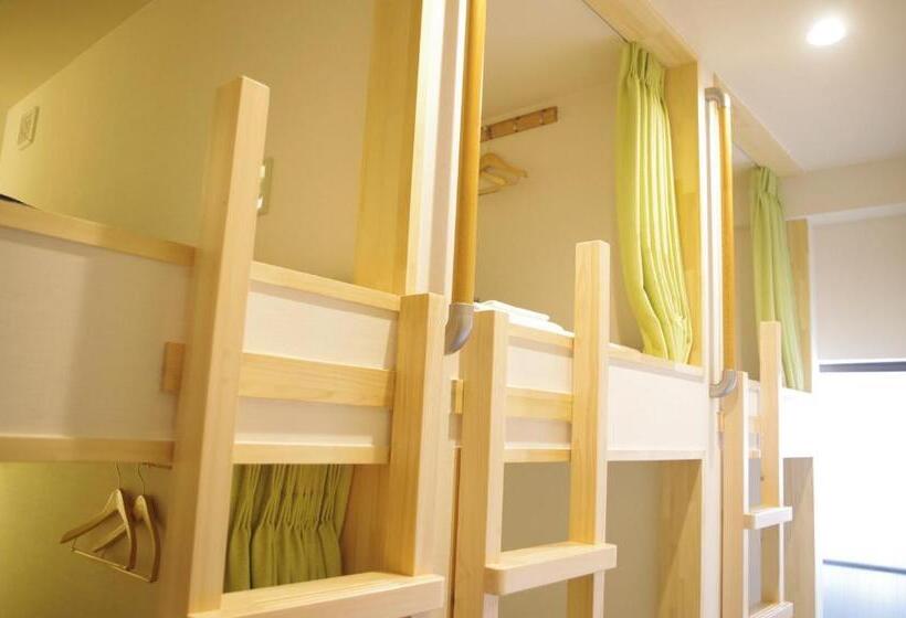 تختخواب در اتاق سوپریور مشترک, K S House Mtfuji  ケイズハウスmt富士  Travelers Hostel  Lake Kawaguchiko