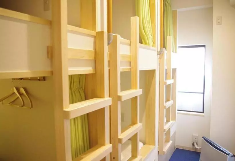 スーペリアーシェアルームのワンベッド, K S House Mtfuji  ケイズハウスmt富士  Travelers Hostel  Lake Kawaguchiko