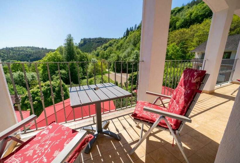 Номер Deluxe с Балконом, Kräuterhotel Villa Vontenie