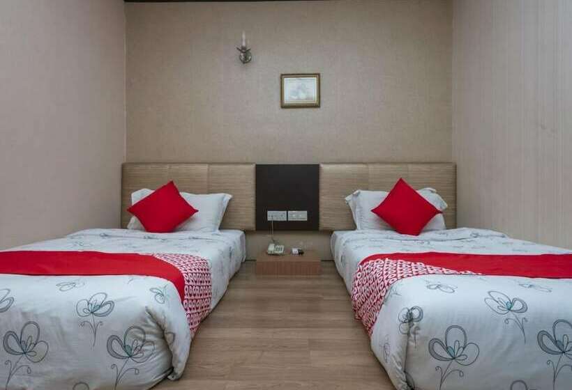 高级三人间, Suan Bee