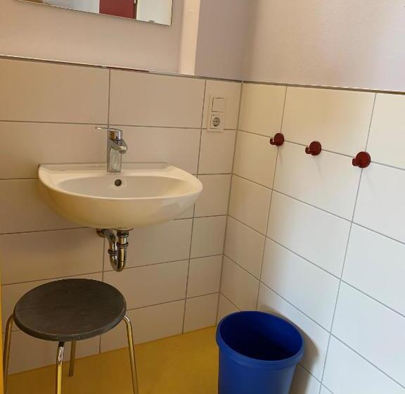 חדר סטנדרט לארבעה, Jugendherberge Frankfurt Haus Der Jugend