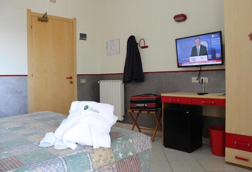 Трехместный Номер Стандарт с Балконом, Santa Caterina Hotel & Bike