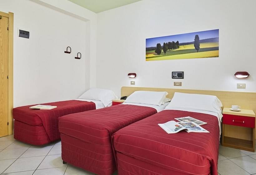 Трехместный Номер Стандарт с Балконом, Santa Caterina Hotel & Bike