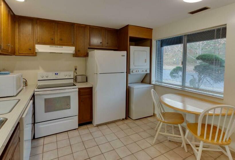 ツーベッドルーム　ヴィラ, Stony Court At Bryce Mountain