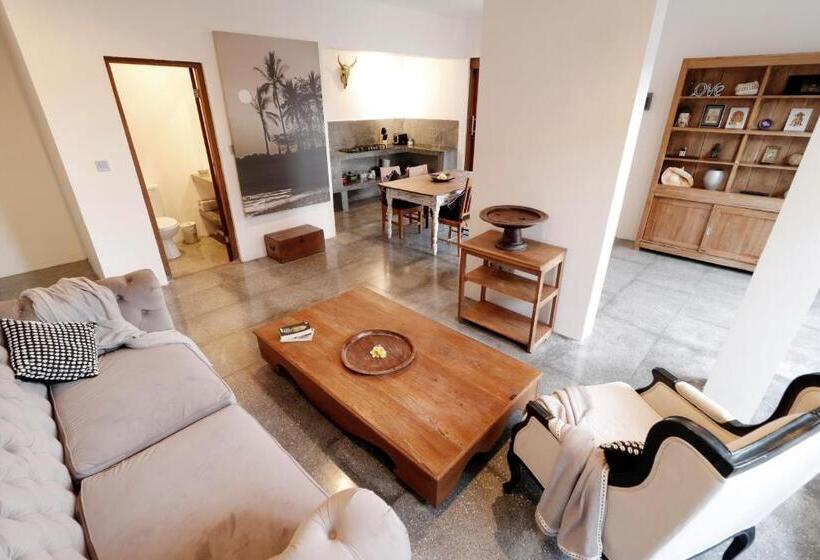 2침실 아파트 풀장구비, The Apartments Canggu