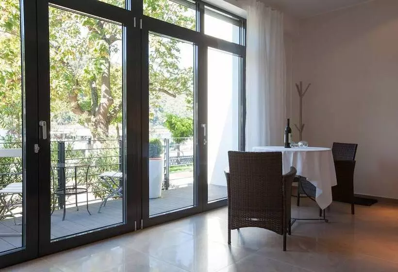سوئیت با چشم‌انداز رودخانه, Guesthouse Altes Rathaus