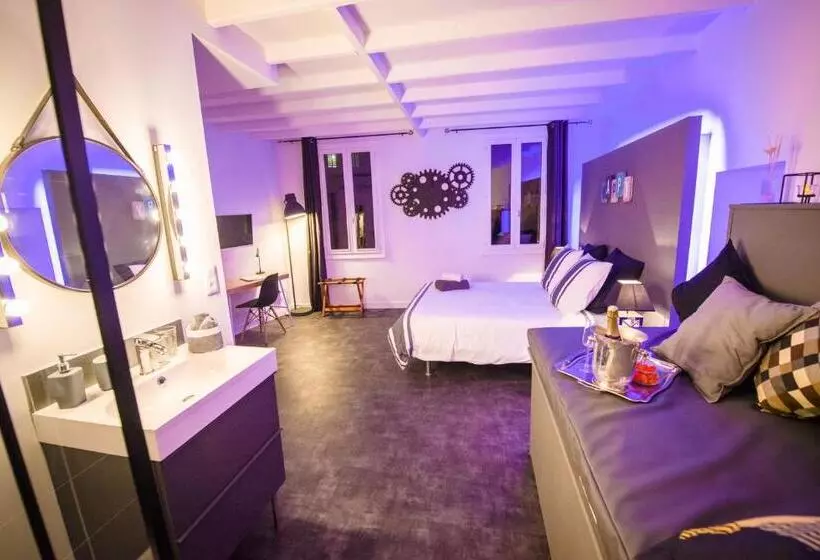 デラックスルーム, La Maison Gustave