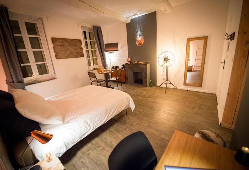 جناح جونيور مطل على الحديقة, La Maison Gustave