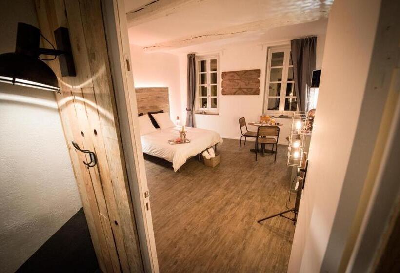 جناح جونيور مطل على الحديقة, La Maison Gustave