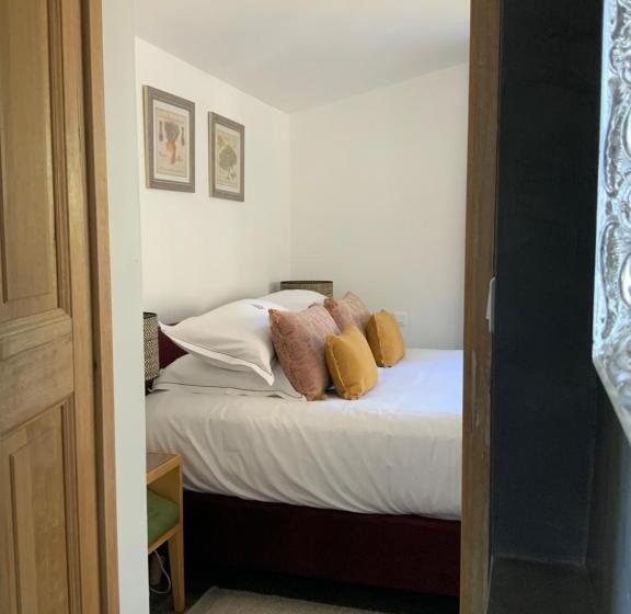 סטודיו סטנדרט עם מרפסת, Le Mas Les Eydins