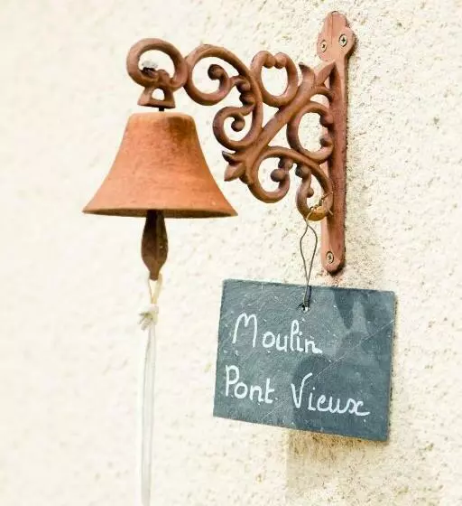 Standard-huone Jokinäkymä, Moulin Pont Vieux Chambres D Hôtes