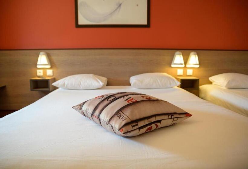 Номер Стандарт Кровать Кинг Адаптированный для Инвалидов, Ace Hôtel Paris Roissy