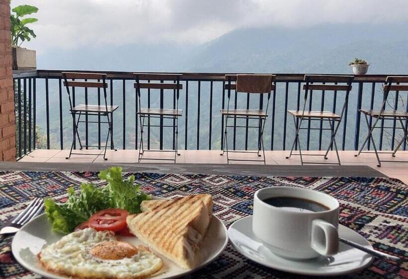 اتاق لوکس خانوادگی, Catcat Garden House