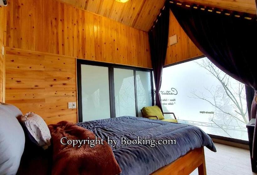 ویلای استاندارد با چشم‌انداز باغ, Catcat Garden House