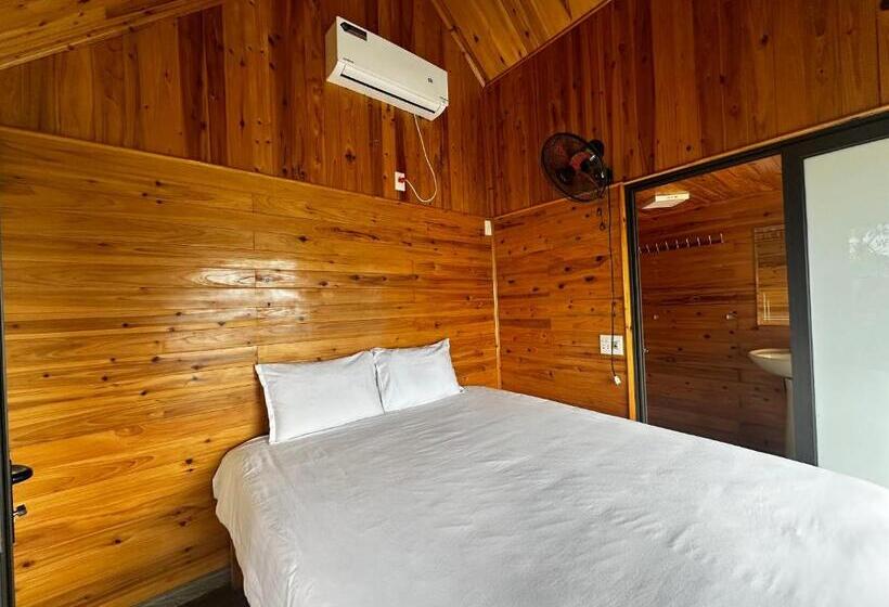 ویلای استاندارد با چشم‌انداز باغ, Catcat Garden House