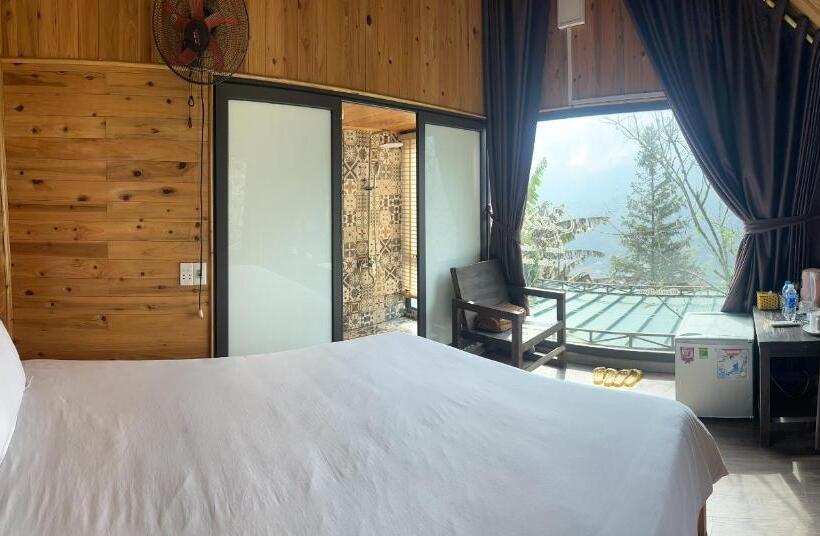 ویلای استاندارد با چشم‌انداز باغ, Catcat Garden House