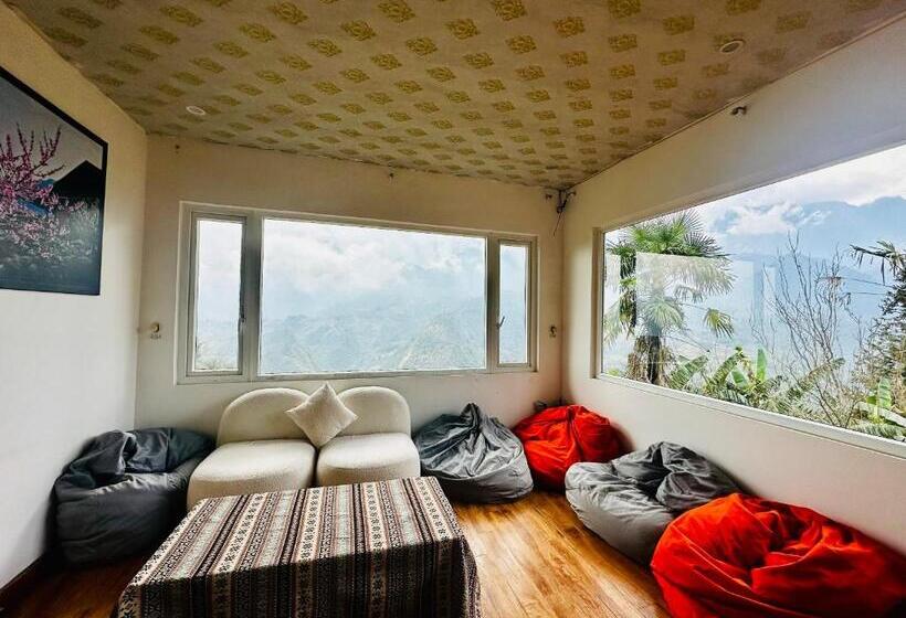 آپارتمان 1 خوابه با چشم‌انداز, Catcat Garden House