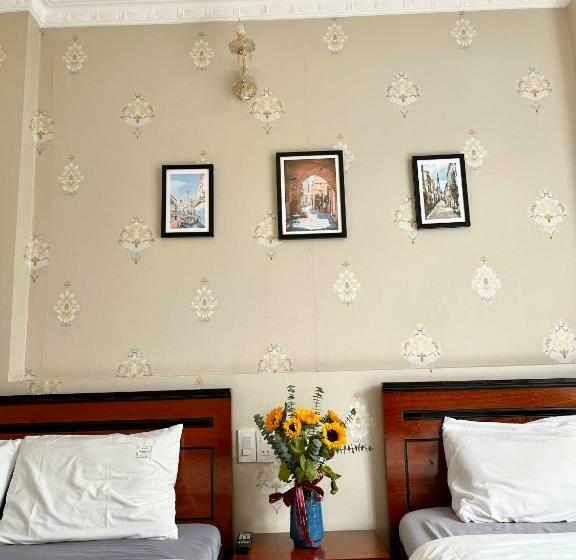 Quarto deluxe, Dang Uyen 1