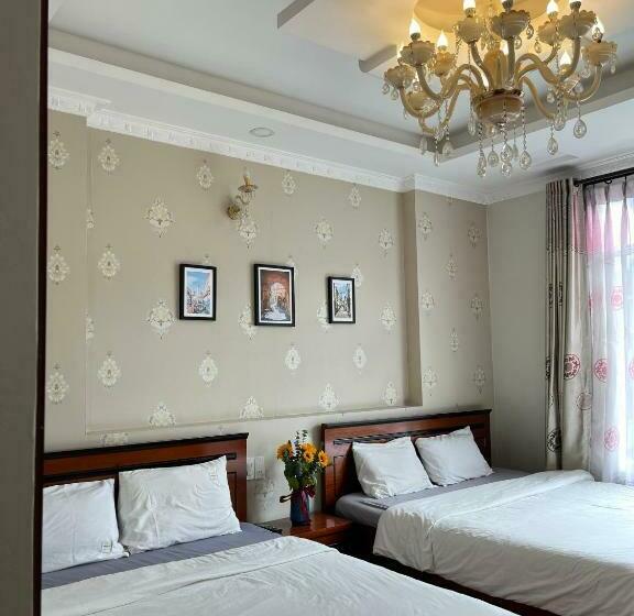 Quarto deluxe, Dang Uyen 1