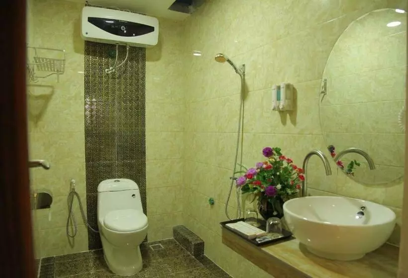 اتاق استاندارد سه نفره, Khách Sạn Hoàng Gia Lào Cai   Hoang Gia