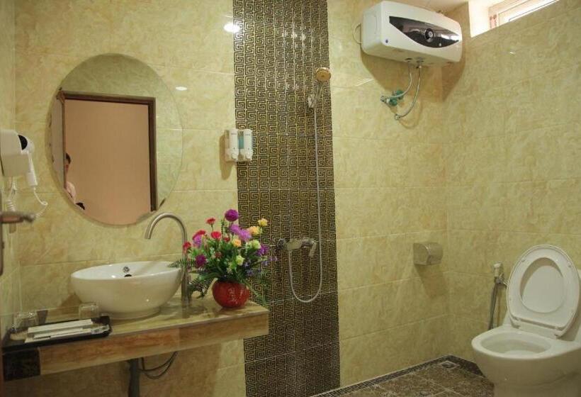 اتاق استاندارد سه نفره, Khách Sạn Hoàng Gia Lào Cai Hoang Gia