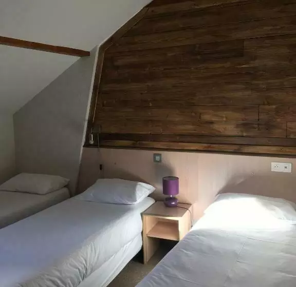 スタンダードトリプルルーム, Hôtel Le Savoie
