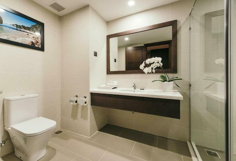 اتاق لوکس خانوادگی, The Malibu