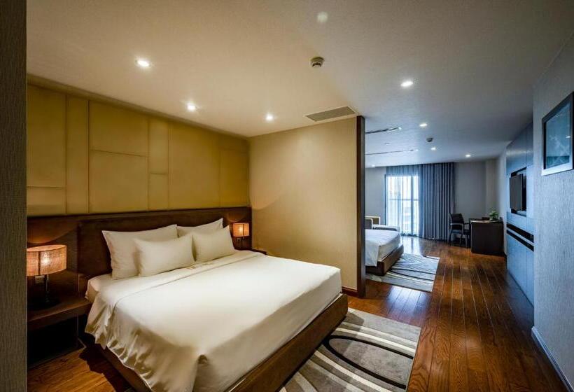 اتاق لوکس خانوادگی, The Malibu