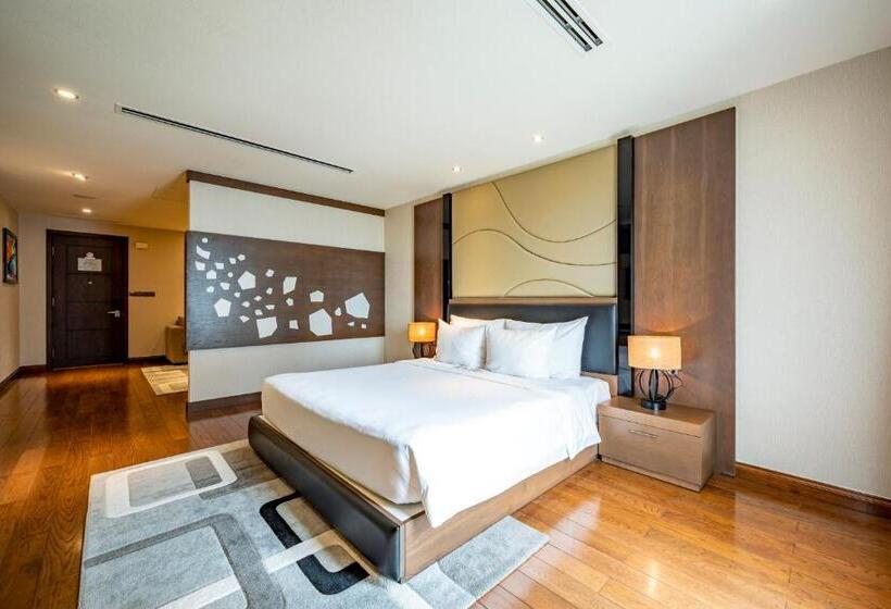 سوییت, The Malibu