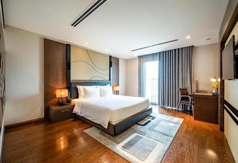 سوییت, The Malibu