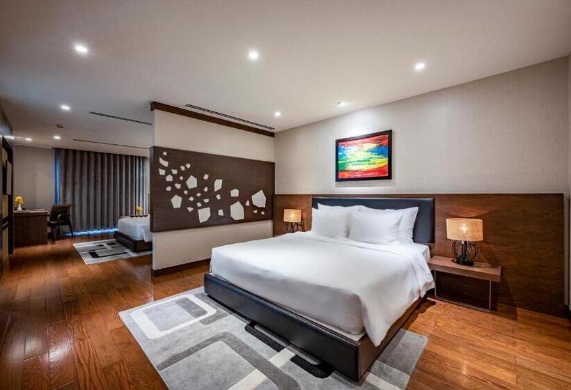 سوییت خانوادگی, The Malibu